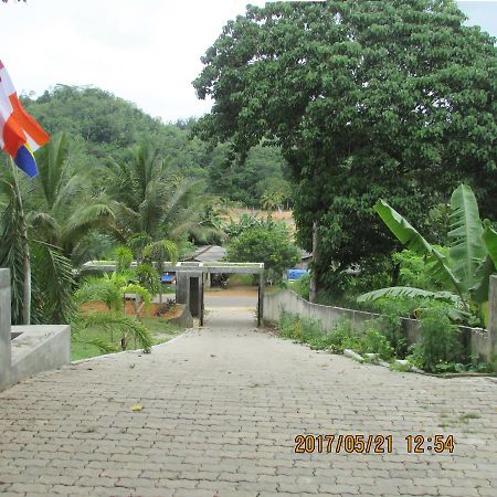 The Breeze Hotel Elpitiya (Galle) Exterior photo